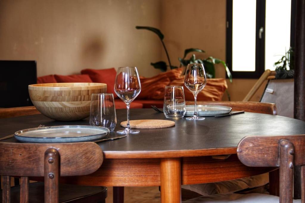 Artistic Loft, Downtown Montpellier, Wifi Apartment *